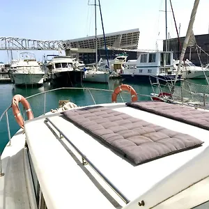 https://relax-on-a-yacht-barcelona.catalonia-hotels.com